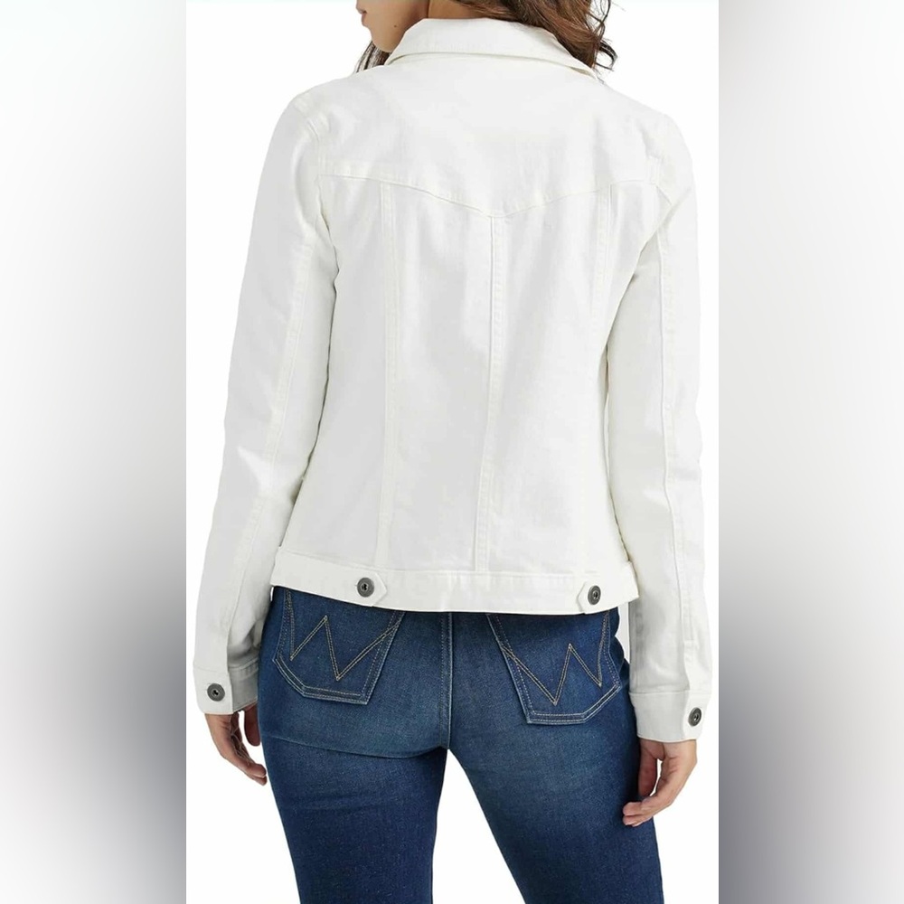 Wrangler Authentics Women’s Stretch Denim Off-White Jacket - Picture 2 of 13